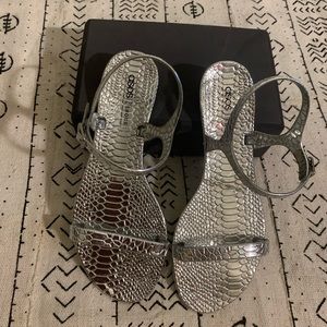 ASOS DESIGN Flame flat sandals